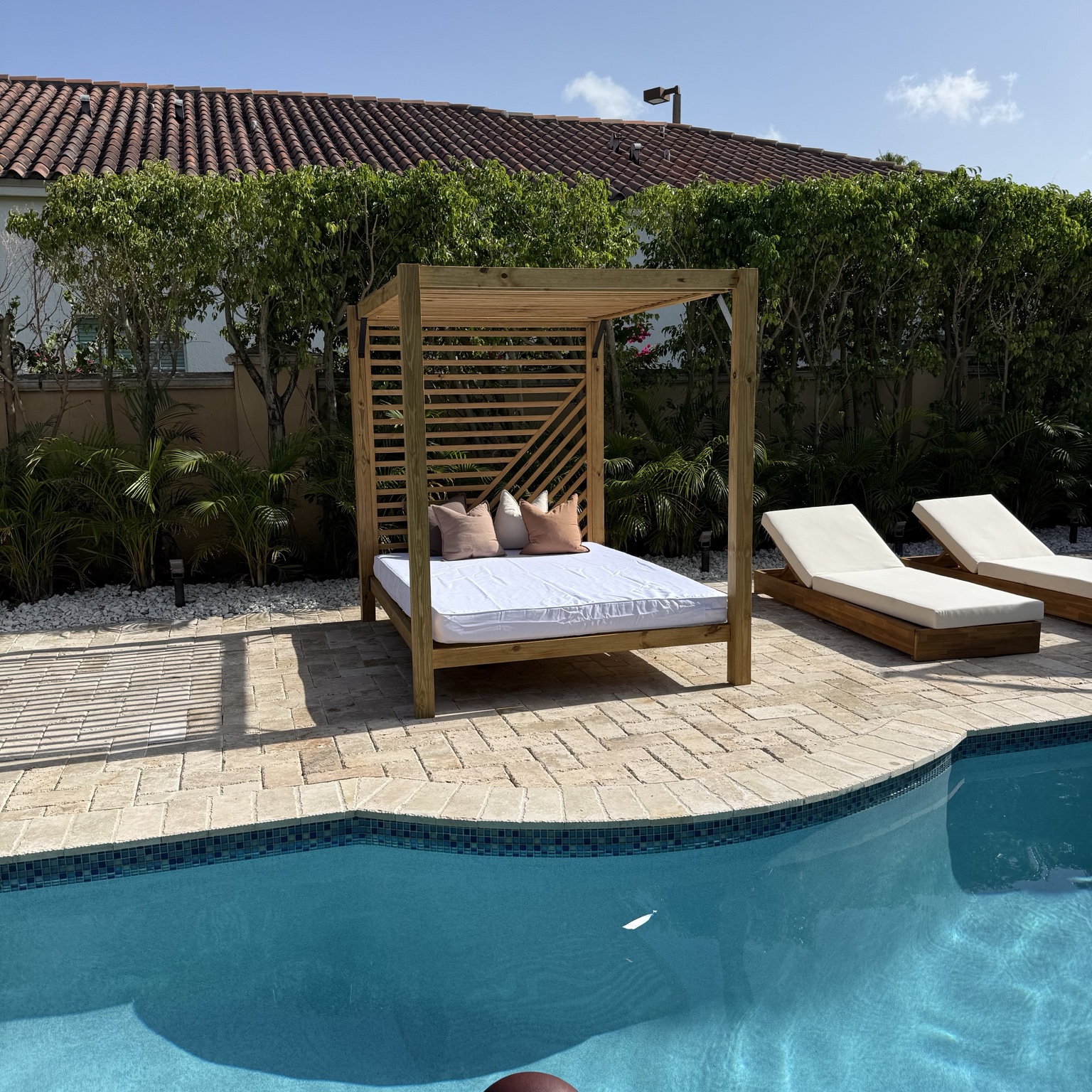 Palma Cabana beside the pool